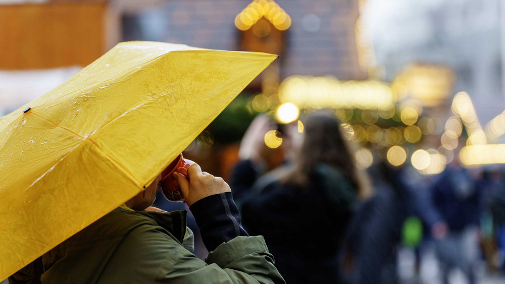 Das Weihnachtswetter für Hessen Grün nass und stürmisch