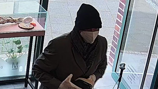 Mit Rollator: Überfall auf Geschäft in Fulda - Polizei sucht Zeugen