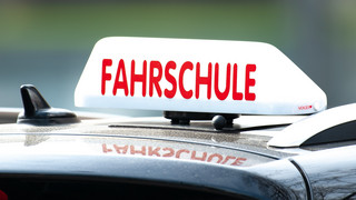 Unfall in Schifferstadt: Fahrlehrer kollidiert mit eigenem Schüler