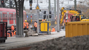Neue Technik: Fernverkehr im Kölner Hauptbahnhof steht still