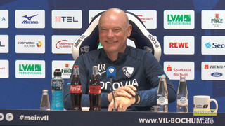Bochums Coach Rösler hat nach der PK noch einen Anschlusstermin