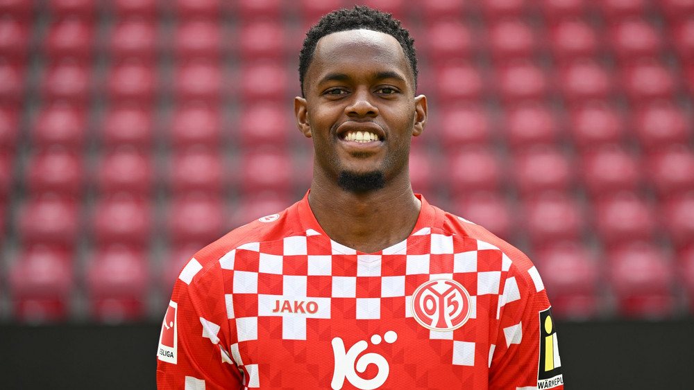 Der Schweizer Edimilson Fernandes wechselt nach sechs Jahren beim FSV Mainz 05 zu den Young Boys Bern.