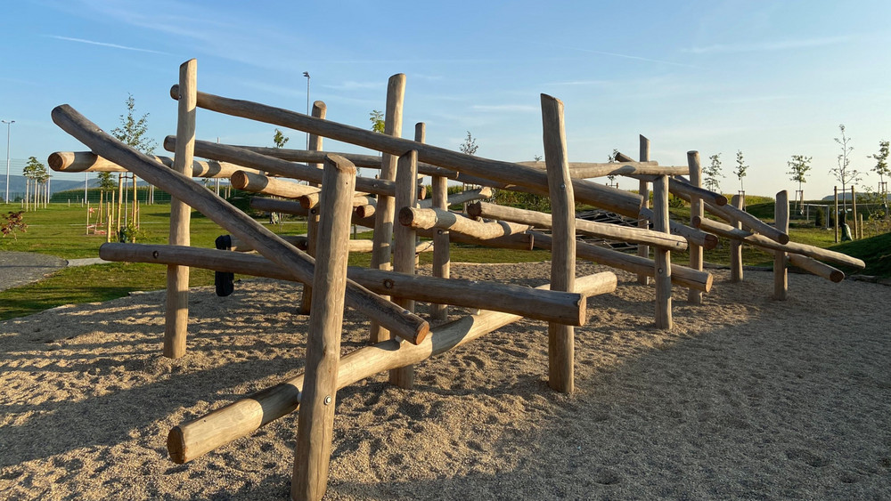 Edermünde-Besse: Mehrgenerationen-Spielplatz