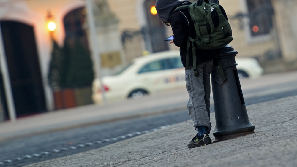 Die Schule geschwänzt - deshalb sind in Hessen im Jahr 2023 knapp 5.000 Ermittlungsverfahren eingeleitet worden (Symbolbild).