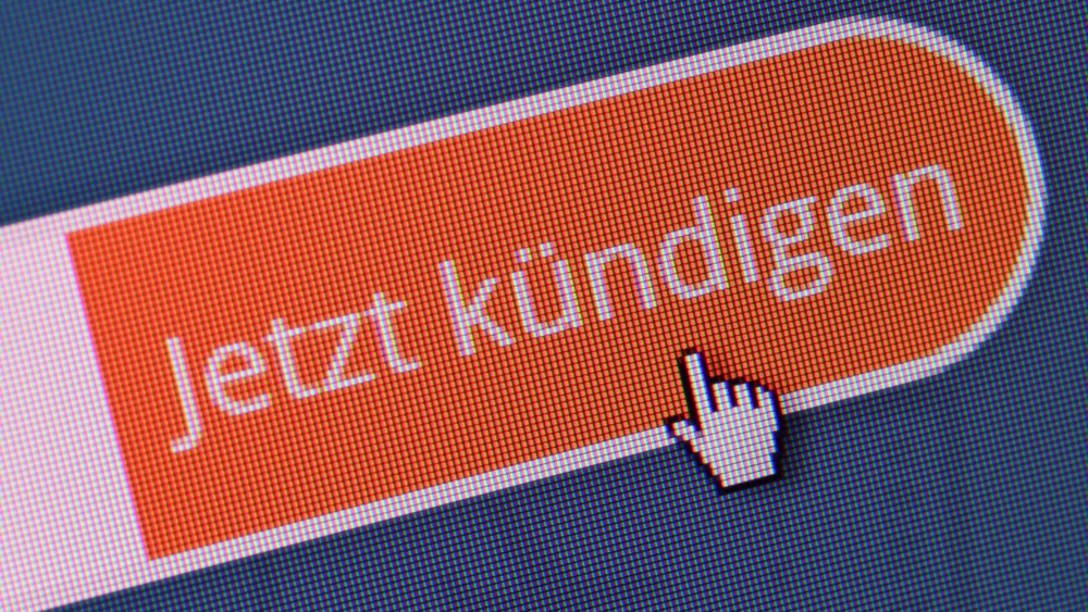 Ein Kündigungsbutton auf einer Internetseite (Archiv-Bild). Auch Monate nach der Einführung eines vorgeschriebenen Kündigungsbuttons auf Websites finden Verbraucherschützer immer noch häufig Mängel.