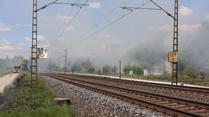 Mehrere Brände entlang Bahnstrecke Petersberg - Burghaun