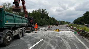 Hitze in Hessen: Fahrbahndecke hebt sich - A5 ab Zwingenberg gesperrt