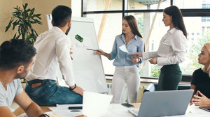 Umfrage: Arbeit als Sinn des Lebens verliert an Bedeutung