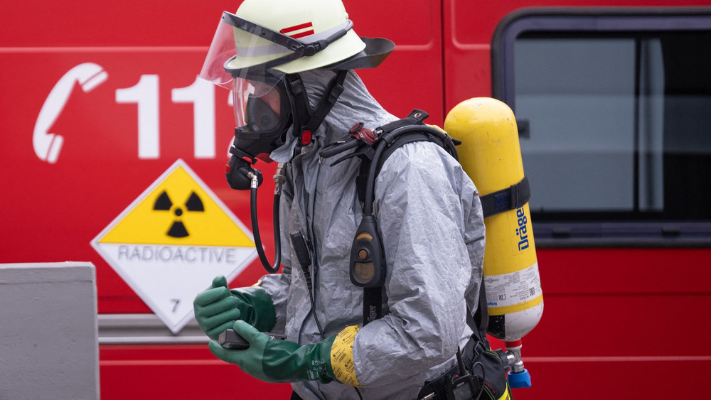 Feuerwehr trainiert für den Strahlen-Ernstfall