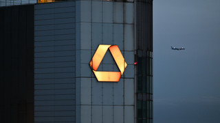 EZB erlaubt größeren Unicredit-Anteil an Commerzbank