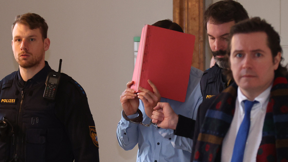 Nach dem Gewaltverbrechen an zwei US-amerikanischen Touristinnen unweit von Schloss Neuschwanstein ist in 31 Jahre alter US-Amerikaner am Landgericht Kempten zu lebenslanger Haft verurteil worden.