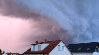 Tornado in Hessen: Mehrere Häuser in Solms unbewohnbar
