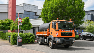 Hünfeld nutzt Wasser aus Hallenbad zum Gießen