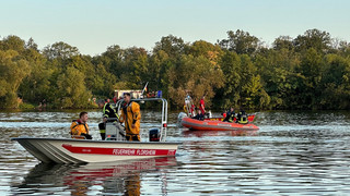 Großeinsatz auf dem Main bei Okriftel: Mann stirbt beim Schwimmen