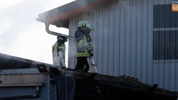 Gasflaschen explodieren in Werkstatt, Feuerwehr verhindert schlimmeres