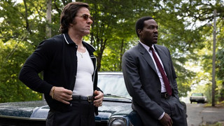Superstar völlig verändert: "By Any Means" mit Mark Wahlberg