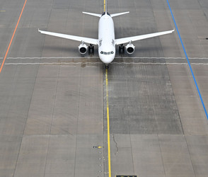Flughafen Frankfurt: Vor Abflug klagen Fluggäste über Hitze