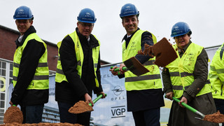 Symbolischer Baustart für neue Opel-Zentrale «Green-Campus»