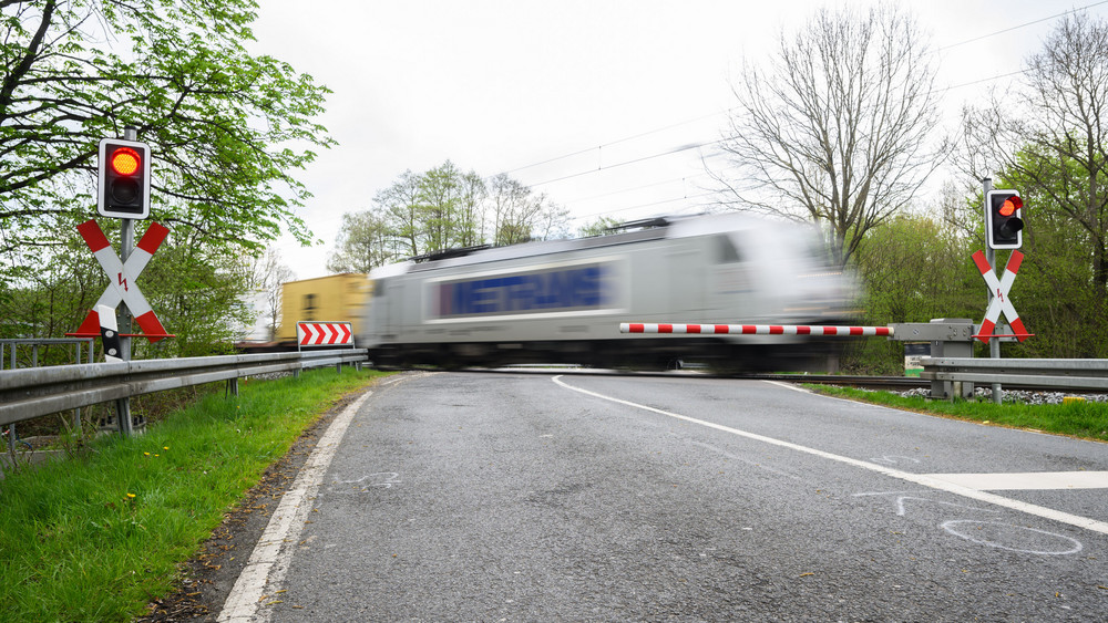 Die Schranke lag auf einer Baustelle und sollte bald montiert werden.