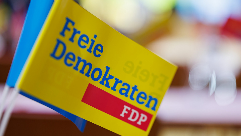 Die FDP wirft der hessischen Landesregierung Populismus vor.