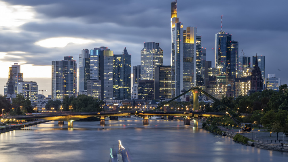 Von Platz 7 auf Platz 17: Frankfurt am Main ist nicht mehr in den Top 10 der Rangliste der lebenswertesten Städte (Symbolfoto).