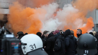 Großeinsatz bei Fußballspiel – Polizei trainiert in Kiel für Ernstfall