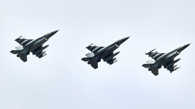 Trotz Waffenruhe: US-Militär greift Ziele im Iran an