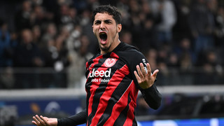 Eintracht dreht Spiel im Kampf um Platz 6 und gewinnt gegen Augsburg