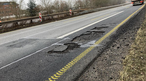Akute Staugefahr: Erneut mehrere Spuren auf A49 bei Kassel gesperrt
