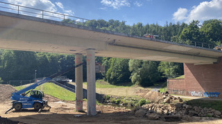 Brückensprengung in Bad König: Anwohner müssen Häuser verlassen