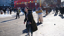 Hunderte kommen zur Gedenkfeier für Alex Pretti, den ein Grenzschutzbeamter in Minneapolis tötete