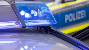 Polizei räumt Aschaffenburger Gymnasium: Hinweise auf Messer-Mann