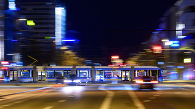 Hohe Spritpreise treiben mehr Menschen in Bus und Bahn