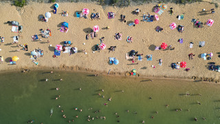 Festnahme in Darmstadt: Unerlaubt Kinder am Badesee fotografiert?