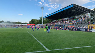 Eintracht in der Region: Profimannschaft in Alsbach und Dreieich