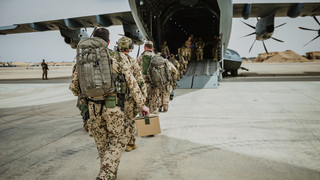 Bundeswehr: Über 200 deutsche Staatsbürger aus Sudan gerettet