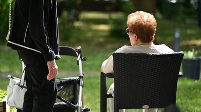 Regierung plant höhere Pflege-Beiträge für Kinderlose