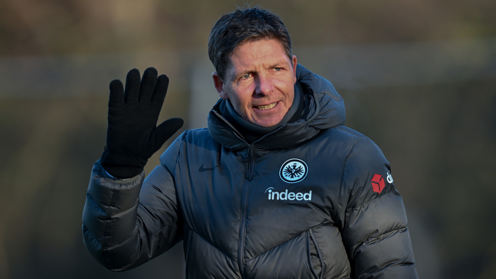 Eintracht-Trainer Oliver Glasner hat sich vor dem Spiel gegen Hertha BSC in der Pressekonferenz geäußert