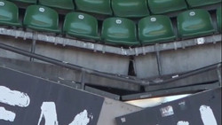 Tribüne abgesackt: Betonstütze im Bremer Weserstadion zerbrochen