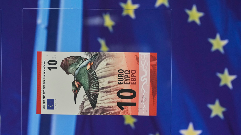 Neben Entwürfen mit den Portraits bekannter Europäer gibt es auch Vorschläge mit Vögeln und Flüssen.