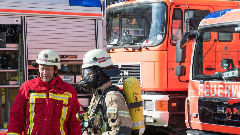 Die Feuerwehr rückte vorsorglich mit einem Großaufgebot an.