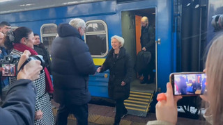 Von der Leyen in Kiew: EU bekräftigt Unterstützung für Ukraine