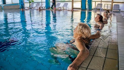 Therme verbietet Kindern unter 16 samstags den Zutritt
