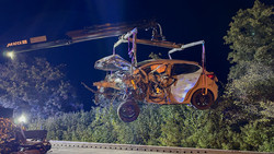 Frontalcrash auf B254 bei Unterbimbach - Autofahrer stirbt