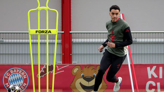 FC Bayern München: Jamal Musiala zurück auf Trainingsplatz