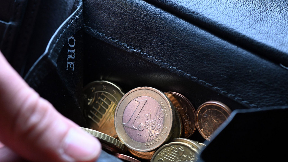 Münzen in einer Brieftasche
