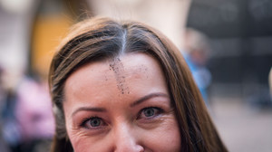 Aschekreuz To Go - Kirchentradition für Eilige in Fulda