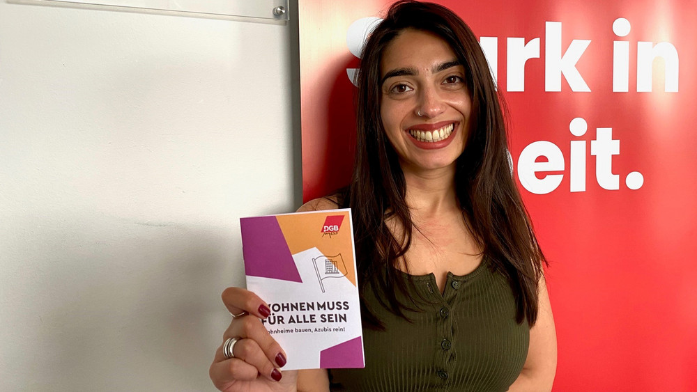 Aslı Gürhan ist Jugendreferntin bei der DGB-Jugend.