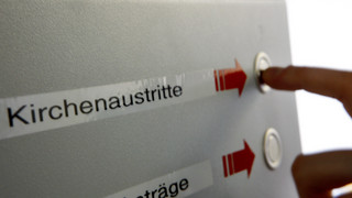 Austritte aus Katholischer Kirche 2022: Anstieg in Hessen