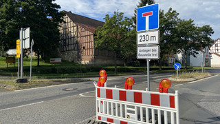 Nach LKW-Massen: Ortsdurchfahrt von Grifte wegen Not-Sanierung dicht